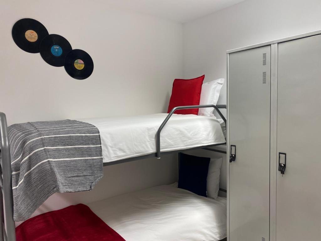 5 Senses Hostel Сетубал Екстер'єр фото
