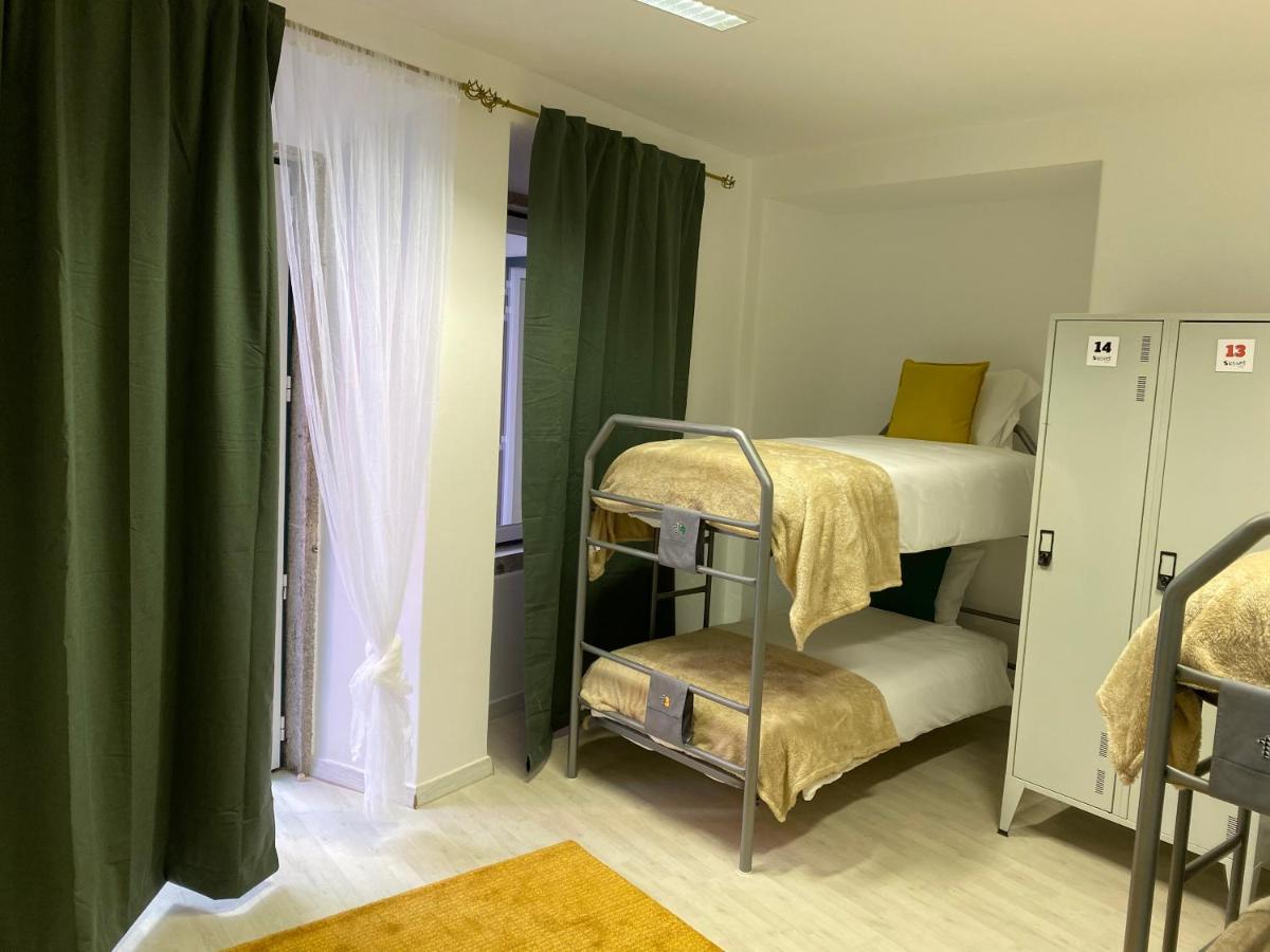 5 Senses Hostel Сетубал Екстер'єр фото