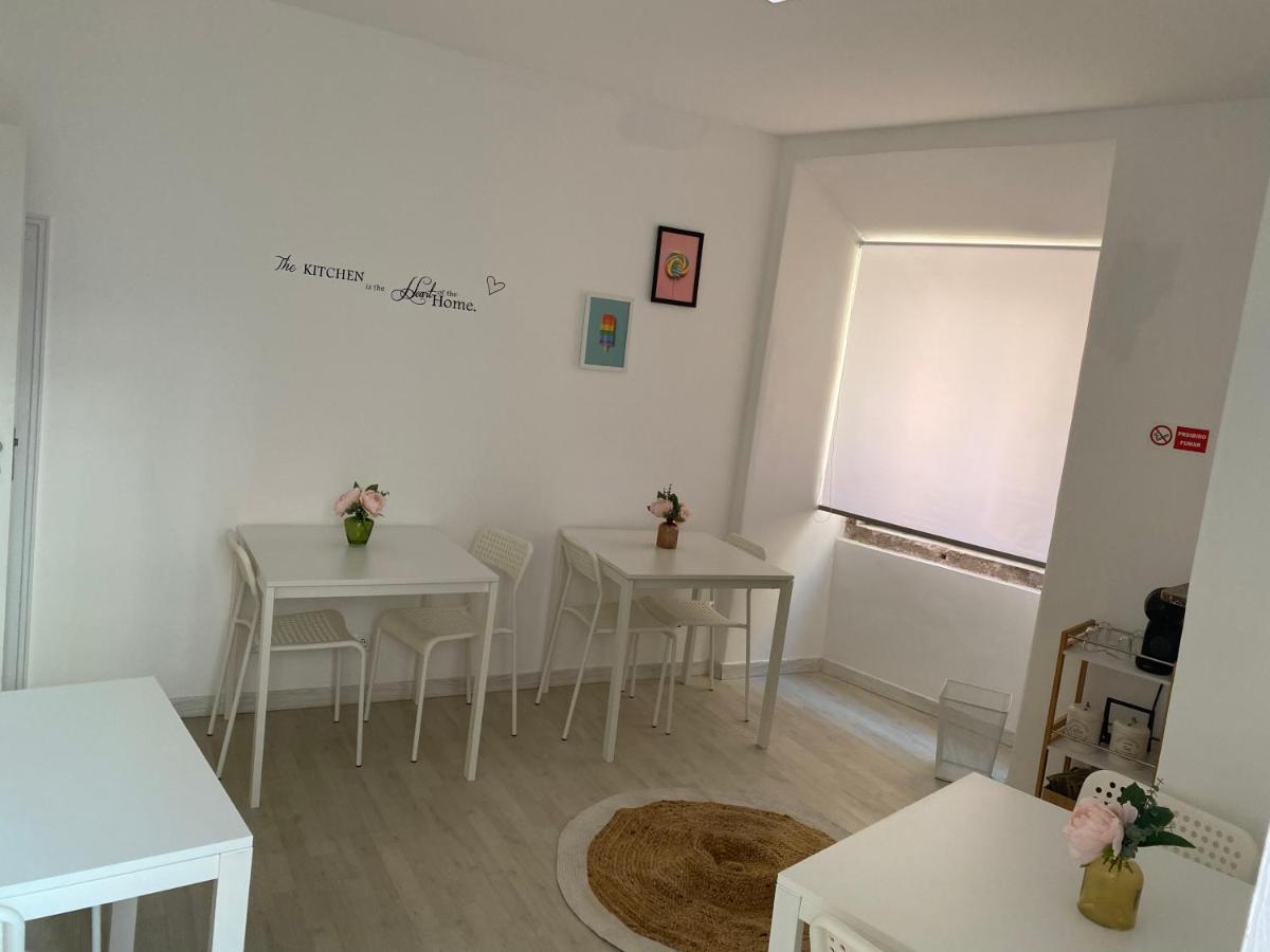 5 Senses Hostel Сетубал Екстер'єр фото