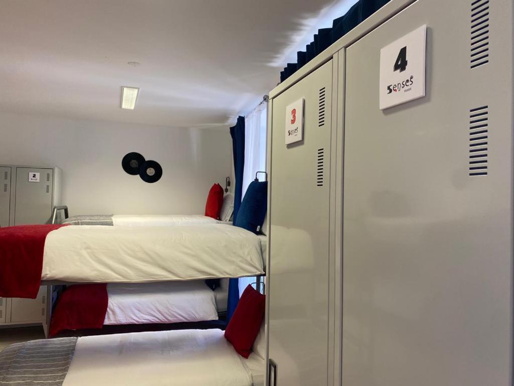 5 Senses Hostel Сетубал Екстер'єр фото