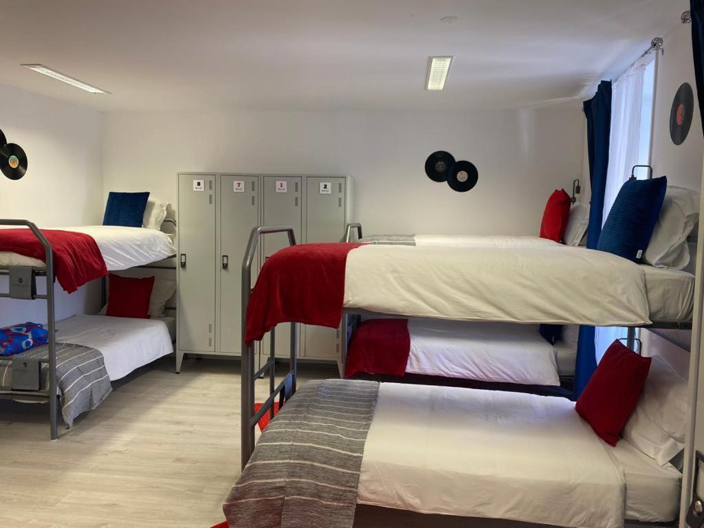 5 Senses Hostel Сетубал Екстер'єр фото